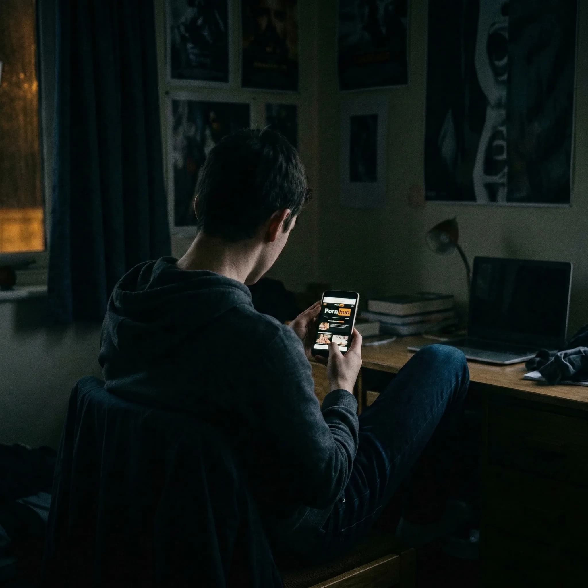 השפעת פורנו על המוח והשליטה המינית